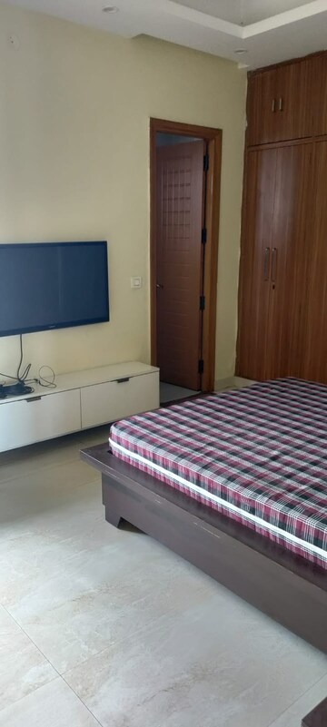 Bedroom in 6 BHK Independent House at Gms Road – for Sale