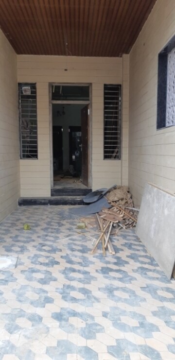 Parking in 3 BHK Villa at Malviya Nagar – for Sale