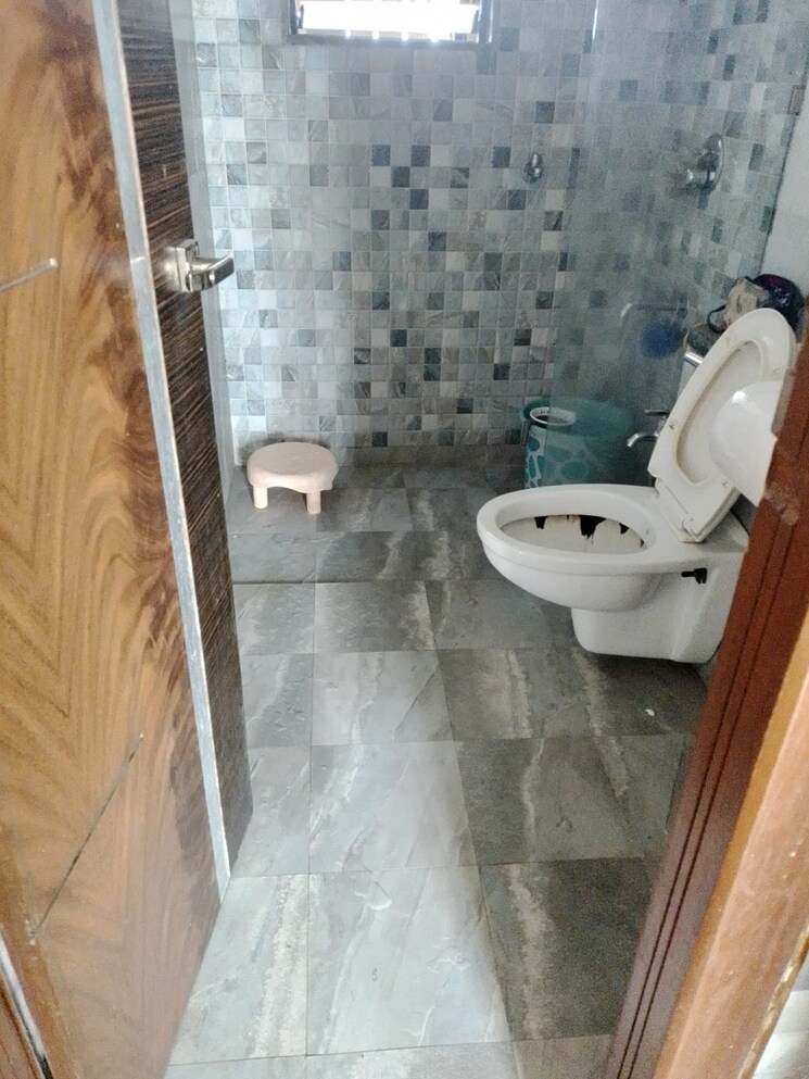 Bathroom, sai-crystal 2 Bedroom 1225 Sq.Ft. Apartment In Kharghar Navi Mumbai 7520496