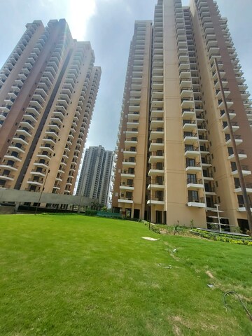 2.5 BHK Apartment – Exterior View View at RG Luxury Homes, Sector 16b Greater Noida - for Sale