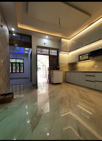 Parking in 3 BHK Independent House at Jankipuram – for Sale