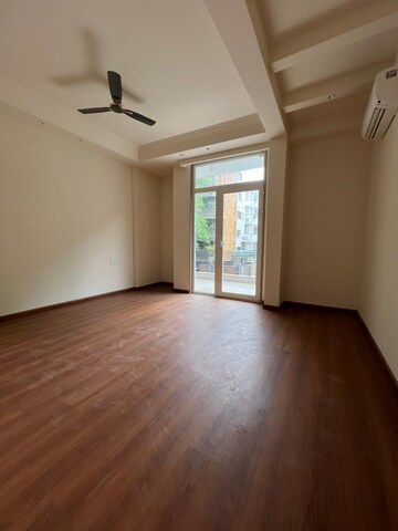 रेसिडेंशियल बिल्डर फ्लोर वर्ग यार्ड फॉर रेंट इन सोमी नगर दिल्ली  7520732