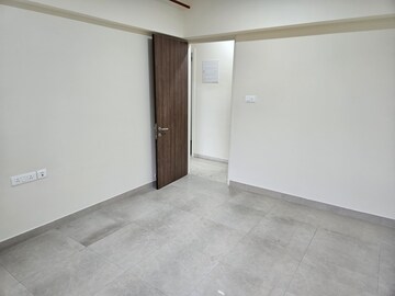 Room in 3.5 BHK Apartment at Bhimjyani Verraton, Manpada – for Sale