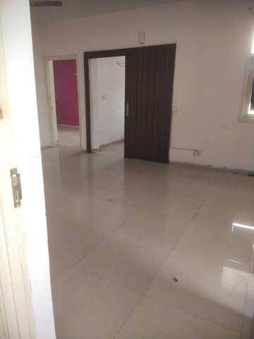 Furnished Amenities in 3.5 BHK Apartment at Eldeco Green Meadows, Pi Greater Noida – for Sale