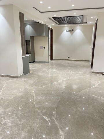 Room in 4 BHK Builder Floor at Ansal API Esencia, Sector 67 – for Sale