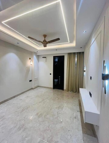 Room in 4 BHK Builder Floor at Ansal API Esencia, Sector 67 – for Sale