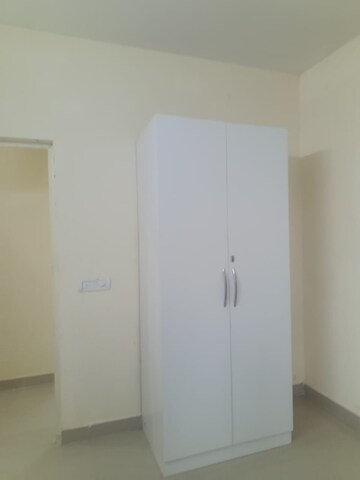 Room in 3 BHK Apartment at Auric City Homes, Sector 82 – for Sale