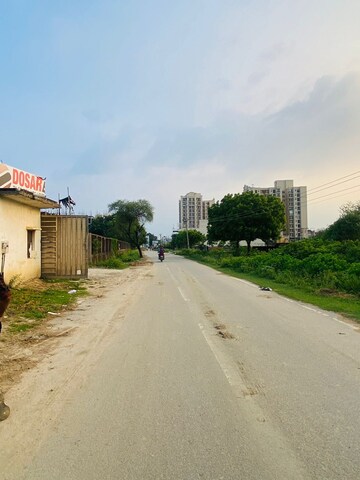  Plot – Exterior View View at Jankipuram Extension - for Sale