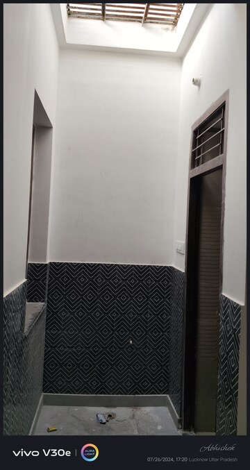 Bedroom in 3 BHK Independent House at Jankipuram Extension – for Sale