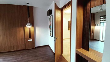 Room in 4 BHK Builder Floor at SS Mayfield Gardens, Sector 51 – for Sale