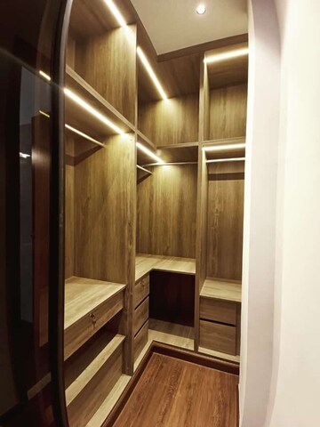 Furnished Amenities in 4 BHK Builder Floor at SS Mayfield Gardens, Sector 51 – for Sale