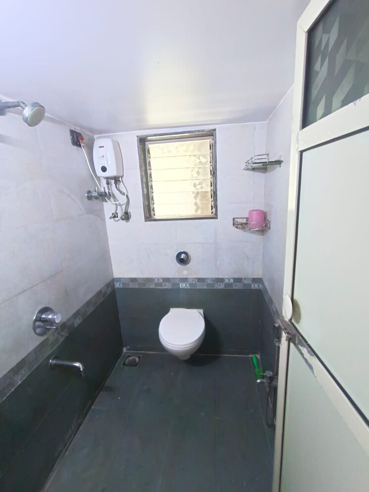 Attached Bathroom, shakuntala-chs-chembur 1 Bedroom 450 Sq.Ft. Apartment In Chembur Mumbai 7522920
