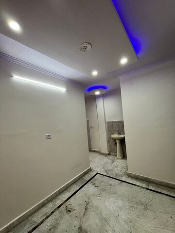 Room in 1 BHK Apartment at Mahavir Enclave – for Sale