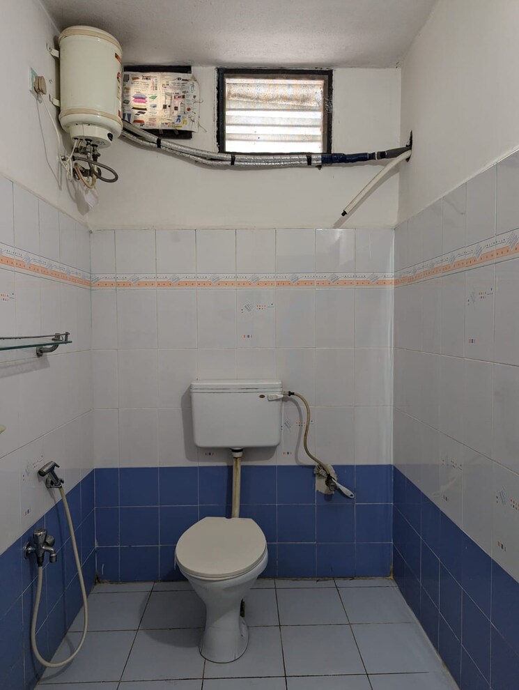Bathroom, bandlaguda jagir 2 Bedroom 1206 Sq.Ft. Apartment In Bandlaguda Jagir Hyderabad 7523444