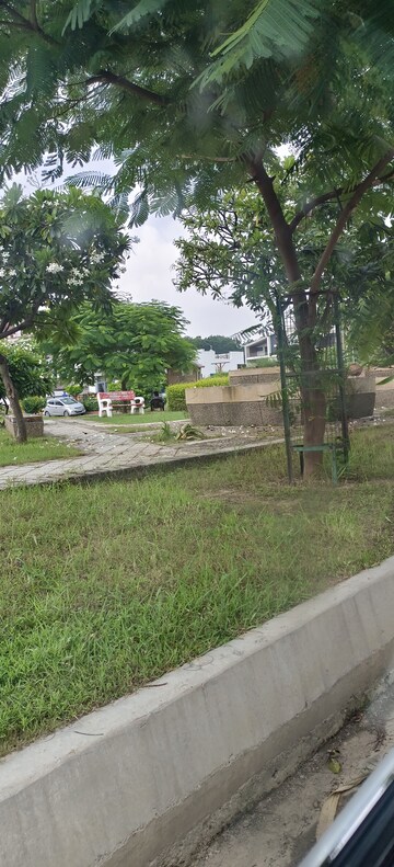  Plot – Garden View at Ansal Sushant Golf city, Sushant Golf City - for Sale