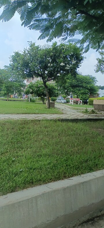 Plot – Garden View at Ansal Sushant Golf city, Sushant Golf City - for Sale