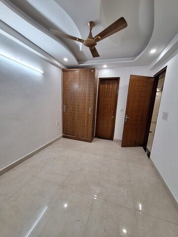 Room in 2 BHK Builder Floor at Vasundhara Sector 1 – for Sale