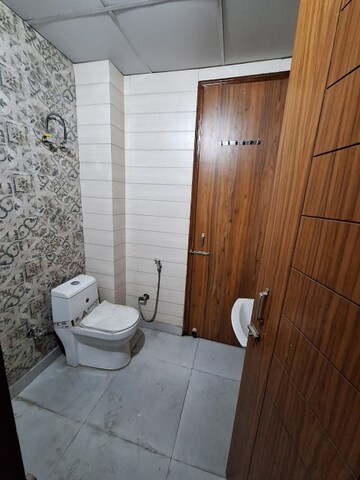 Bathroom in 2 BHK Builder Floor at Vasundhara Sector 1 – for Sale
