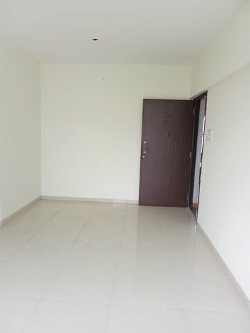 Room in 2 BHK Apartment at Mulund East – for Sale