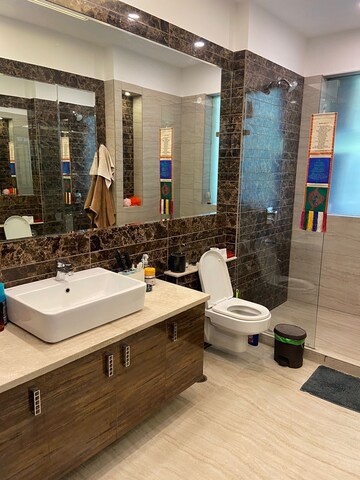 रेसिडेंशियल फ्लैट वर्ग फुट फॉर रेंट इन सेक्टर 28 गुड़गांव  7523949