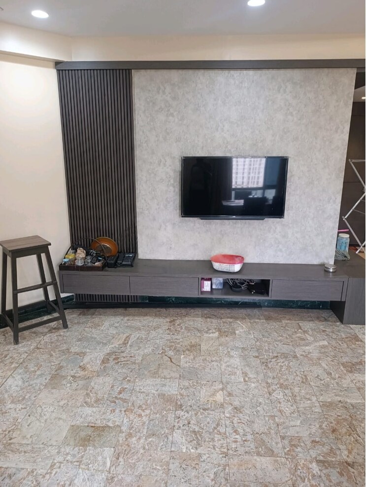 Living Room, hiranandani-estate 3 Bedroom 970 Sq.Ft. Apartment In Ghodbunder Road Thane 7524023