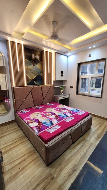 Bedroom in 3 BHK Builder Floor at Uttam Nagar – for Sale