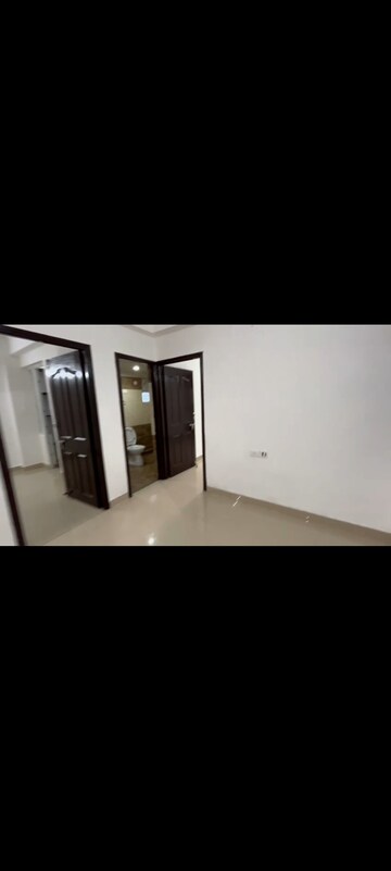 Room in 2 BHK Apartment at Bankey Bihari Aggarwal Heights, Raj Nagar Extension – for Sale
