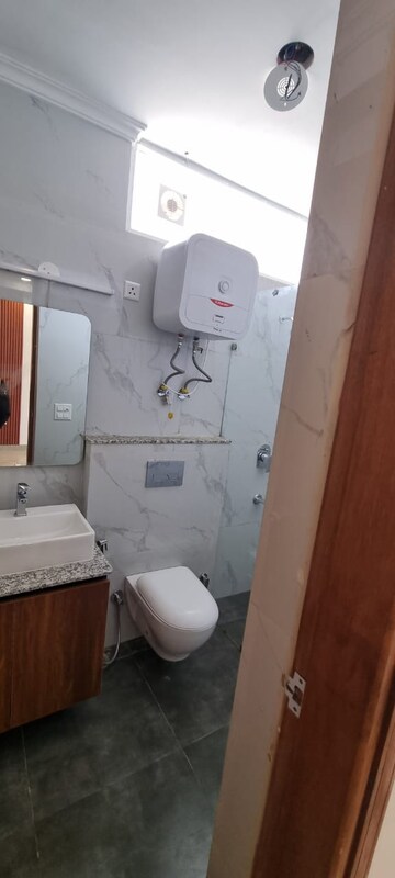 Bathroom in 3 BHK Builder Floor at Ardee City, Sector 52 – for Sale