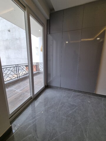 Room in 3 BHK Builder Floor at Ardee City, Sector 52 – for Sale