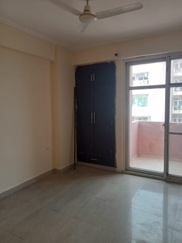 Room in 2.5 BHK Apartment at Assotech The Nest, Sain Vihar – for Sale