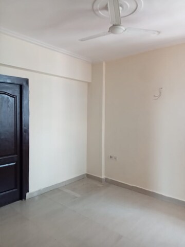Room in 2.5 BHK Apartment at Assotech The Nest, Sain Vihar – for Sale