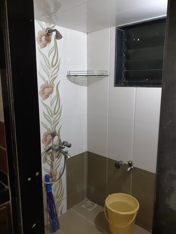 Furnished Amenities in 1 BHK Apartment at Nagari Niwara CHS, Goregaon East – for Rent
