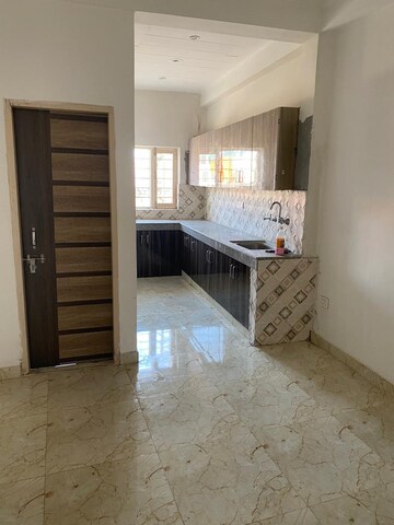 Room in 3.5 BHK Builder Floor at Ansal Plaza Sector-23, Sector 23 – for Sale