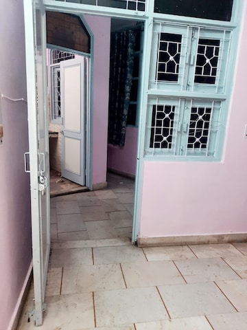 रेसिडेंशियल बिल्डर फ्लोर वर्ग फुट फॉर रेंट इन जनकपुरी दिल्ली  7525814