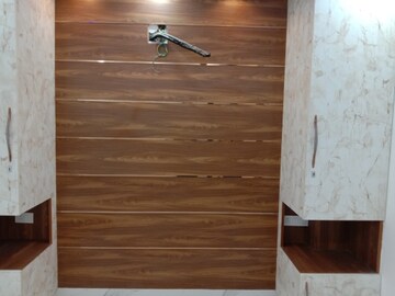 Furnished Amenities in 2 BHK Builder Floor at Dwarka Mor – for Sale
