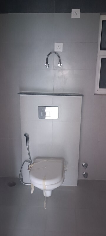 Bathroom in 2.5 BHK Apartment at RAS Palm Residency, Sector 76 – for Sale