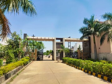  Plot For Sale in Santoshi Nagar