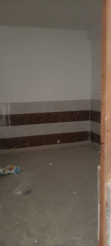  Plot For Sale in Roza Jalalpur