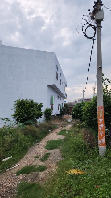  Plot – Exterior View View at Roza Jalalpur - for Sale