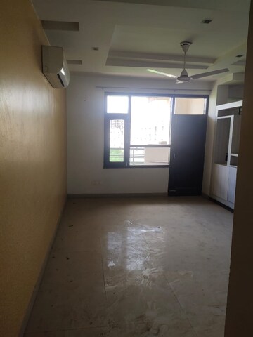 Room in 3 BHK Apartment at Peer Mucchalla – for Sale