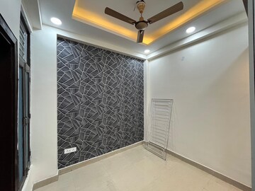 Furnished Amenities in 3 BHK Builder Floor at Niti Khand – for Sale