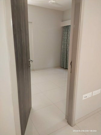 2 BHK Apartment For Rent in Group Seven Rushi Heights Goregaon East Mumbai  7527456