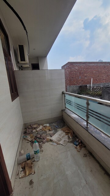 2 BHK Builder Floor – Exterior View View at Dilshad Colony - for Sale