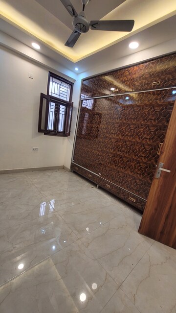 Bedroom in 2 BHK Builder Floor at Dilshad Colony – for Sale