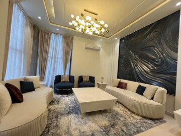 Master Bedroom in 5 BHK Independent House at Vaishali Nagar – for Sale