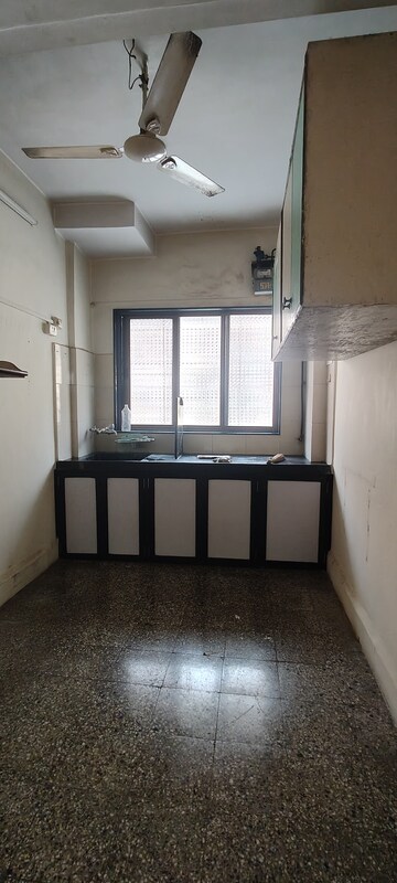 रेसिडेंशियल फ्लैट वर्ग फुट फॉर रेंट इन बोरिवली वेस्ट मुंबई  7527950