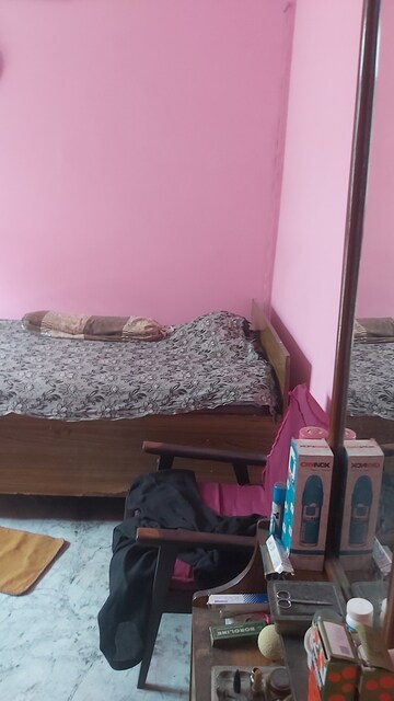 Bedroom in 3.5 BHK Builder Floor at Mayur Vihar Phase 1 – for Sale