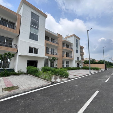 3 BHK Builder Floor – Exterior View View at Bptp Park Floors I, Sector 77 - for Sale