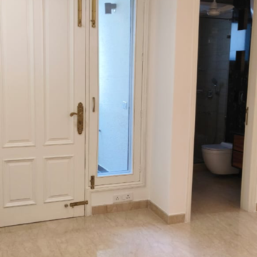 Building Lobby in 4 BHK Builder Floor at Greater Kailash Part 3 – for Sale