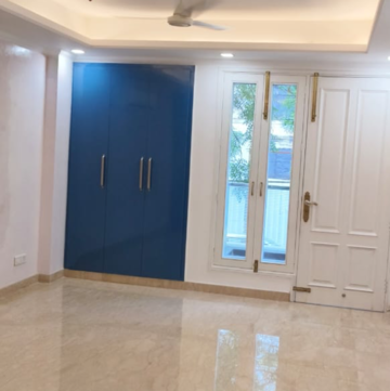 Building Lobby in 4 BHK Builder Floor at Greater Kailash Part 3 – for Sale